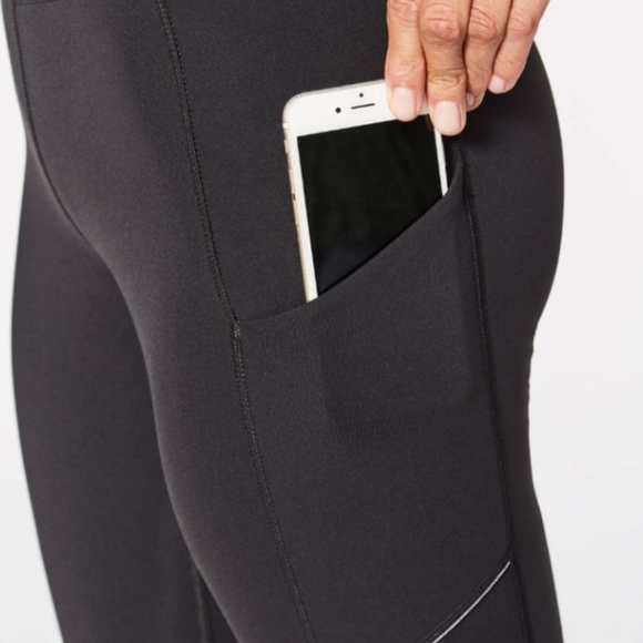 Lululemon Speed up crop size 4 - Picture 2 of 9